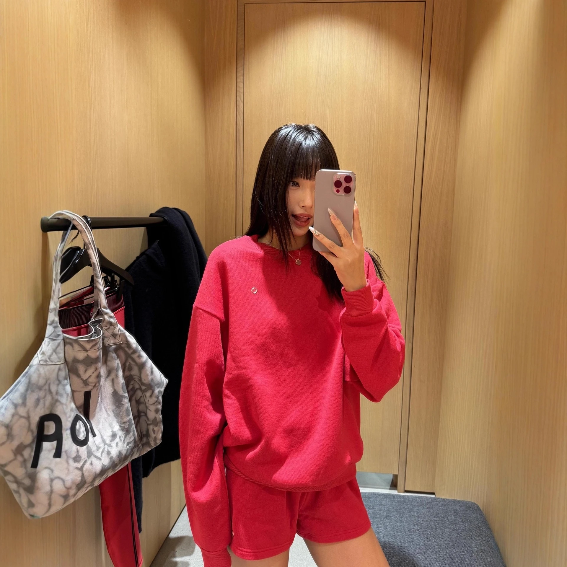 

2025 Classic 3D Letter Print Crewneck Sweatshirt for Men and Women, Loose Fit Long Sleeve Casual Pullover for Fall