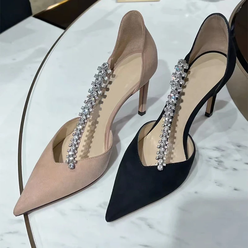 

Young ladies, the same black high heels as gold, high silver, new pointed hollow rhinestone slim heel banquet shoes