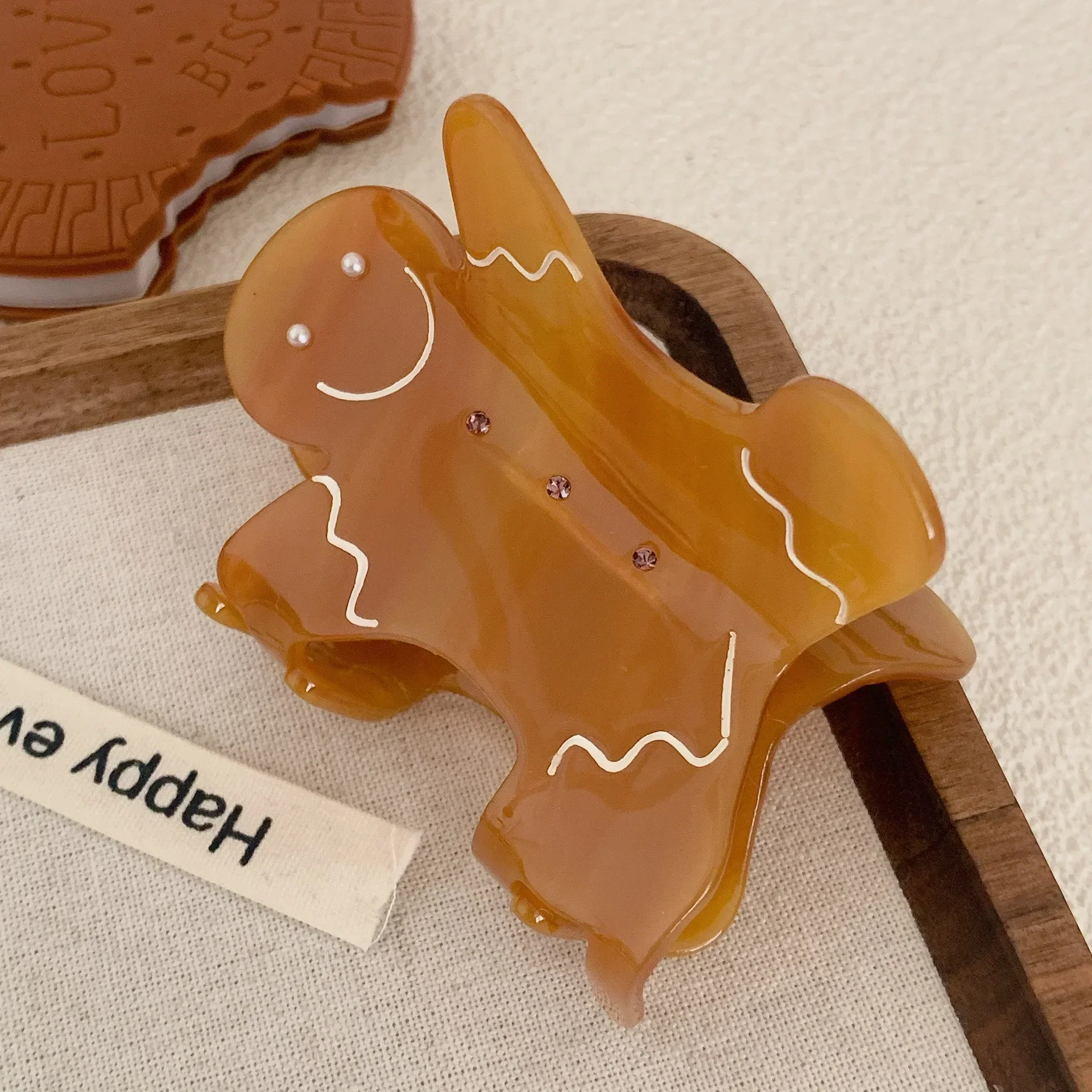 Muweordy Christmas Gingerbread Man Hair Claw Acetate Claw Clip Caramel Crab Hair Clip Personalized Shark Clip Hair Accessories