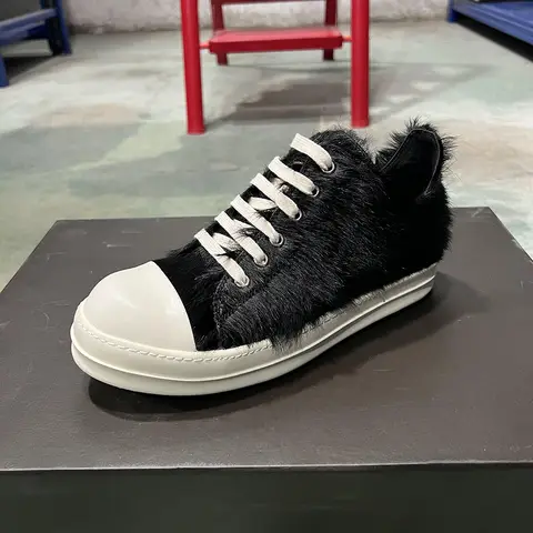 캐주얼 신발 남성 로우 탑 블랙 가죽 말 머리 품질 Ro 레이스 업 두꺼운 단독 럭셔리 디자이너 트레이너 여성 플랫 스니커즈