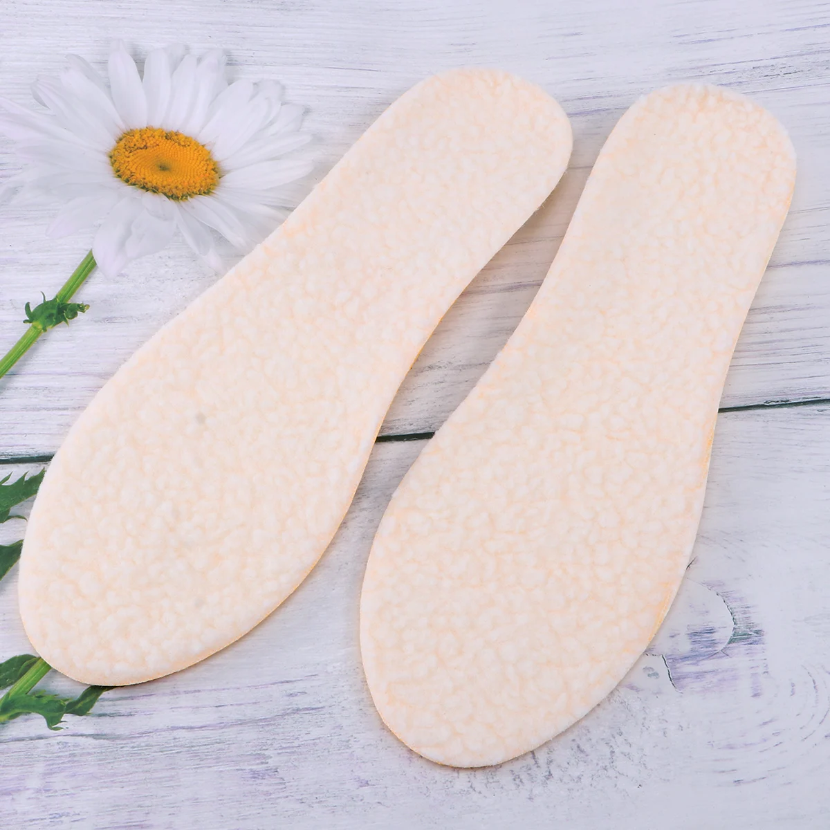 

Winter Warm Shoe Pads Wool Insoles Sports Cushions Foot Care Support Daily Athletic Use Size L Durable