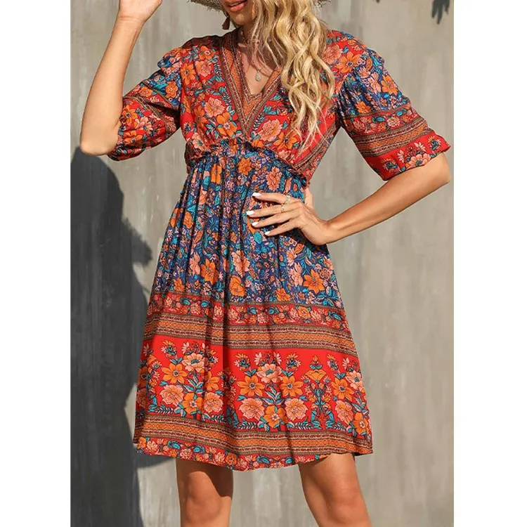 New Feminine Dress V-neck Short-sleeved Printed Colorful Retro Q Street Commuting Elegant Loose And Comfortable Dress