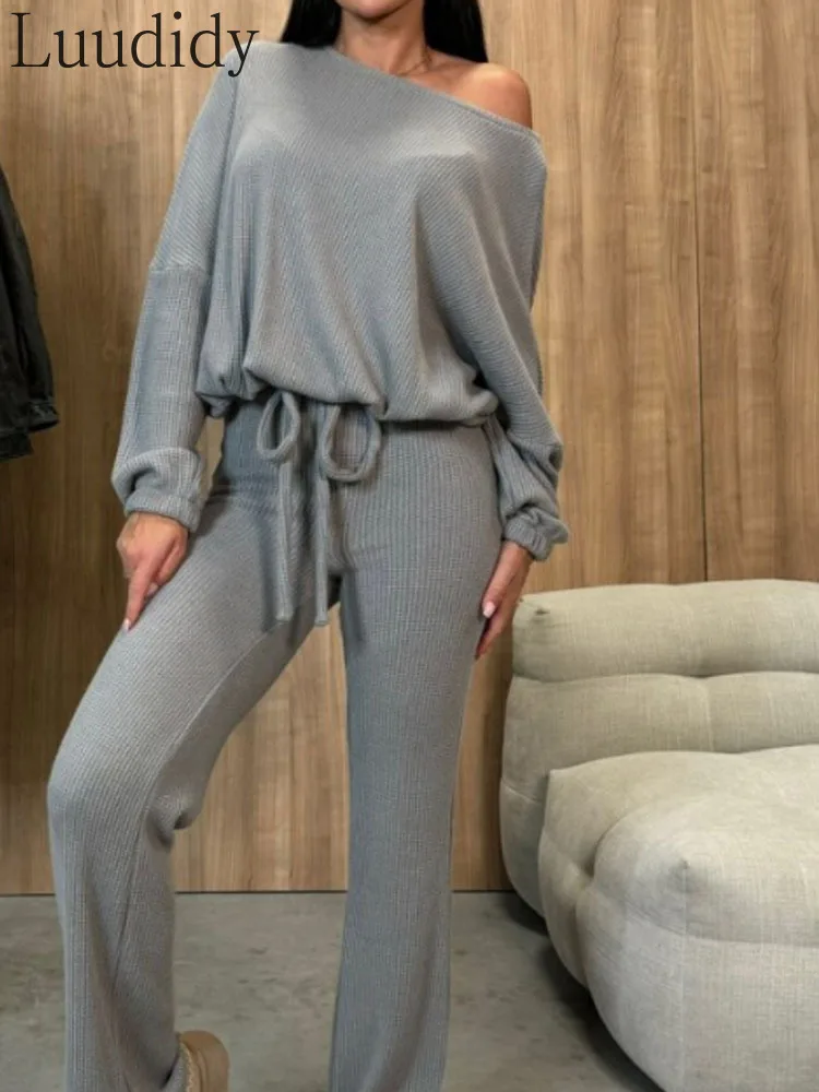 

Women's 2 Piece Outfits Skew Neck Long Sleeve Pullovers Top Stretchy High Waist Flared Pants Set