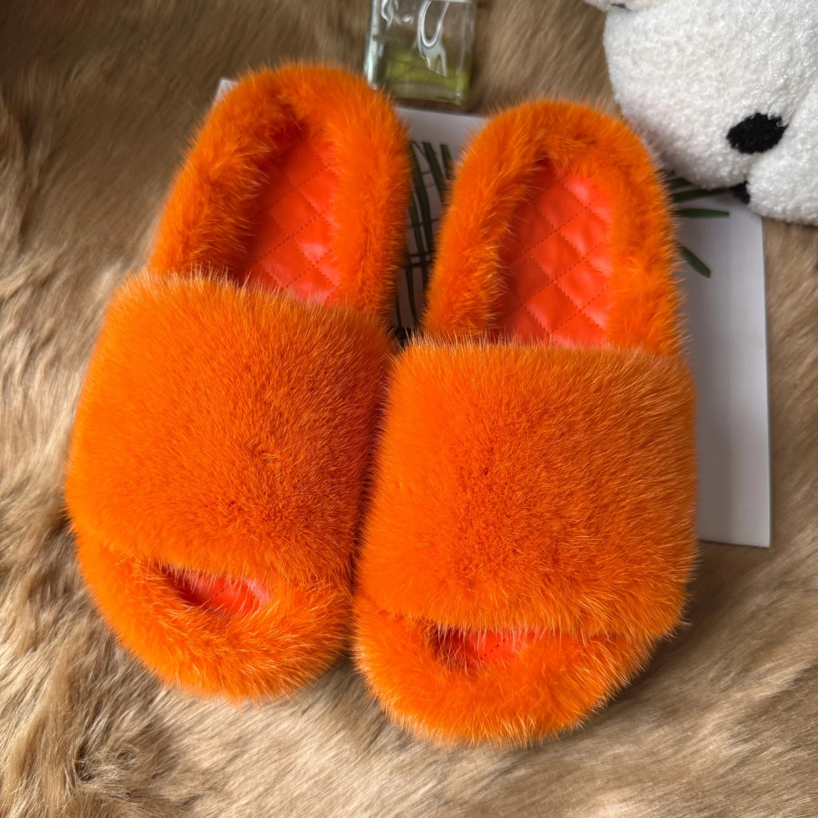 Dicke, warme Hausschuhe aus echtem Nerzfell für Damen, flauschige Pantoffeln, luxuriöse, warme Plüschfell-Schuhe für den Winter. – Detail 12