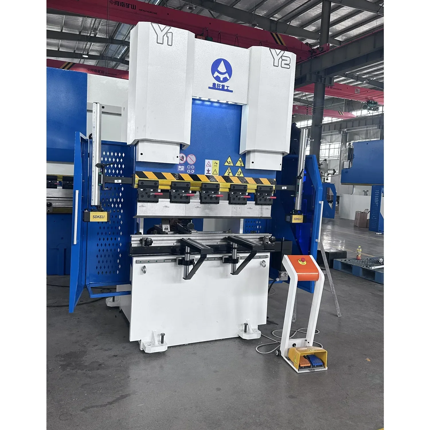 For 4+1 Axis Europe Standard Hydraulic CNC Sheet Metal Press Brake Bending Machine with Da53t for Metal Steel, Mild