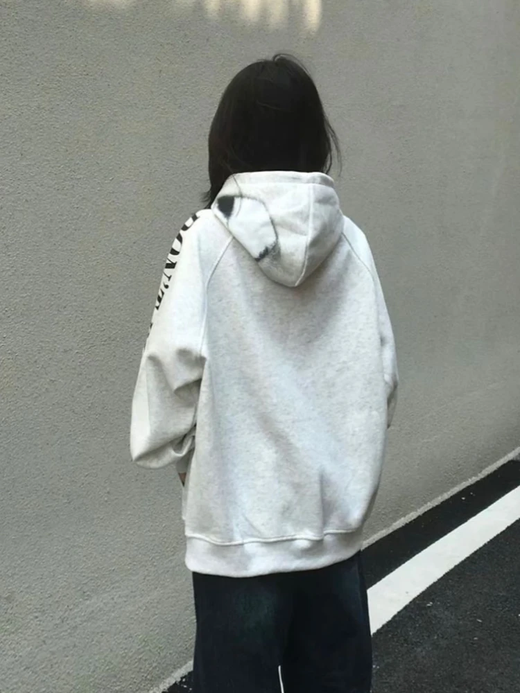 ملابس الشارع الأمريكية الرجعية هوديي القمم المرأة إلكتروني تصميم فضفاض عصري ملابس خارجية معاطف Harajuku موضة طباعة بلوزات غير رسمية