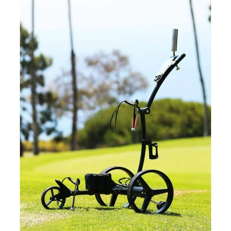 

Электрическая тележка для гольфа с усовершенствованной системой отслеживания и точным управлением для современного гольфа