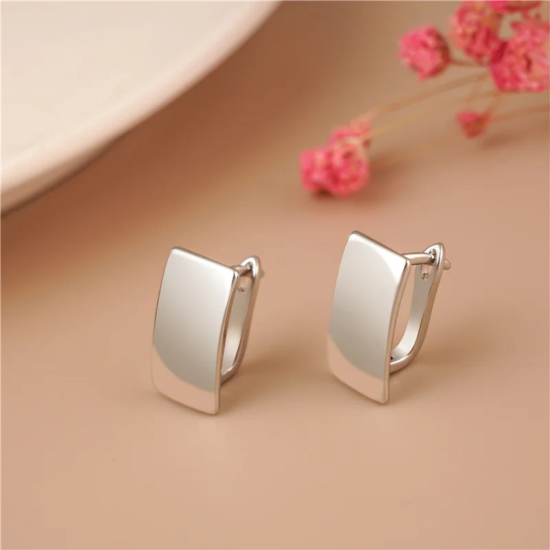 Designer Jewelry Gold Color Women Earrings Metal Geometry Shiny Rectangular Glossy Earrings for Women Wedding Jewelry Aesthetic