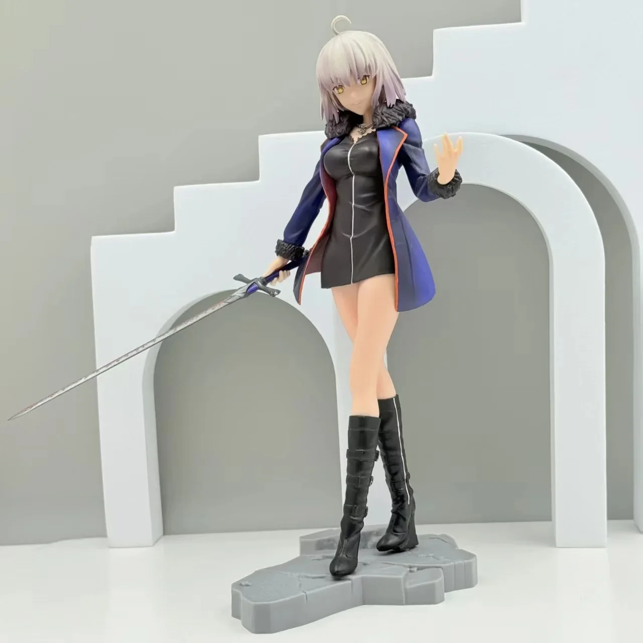 متوفر في المخزون الشكل فيجما ماكس مصنع مصير-الطلب الكبير المنتقم-جان أوف قوس ملابس كاجوال دمى الرسوم المتحركة نموذج ألعاب الزينة