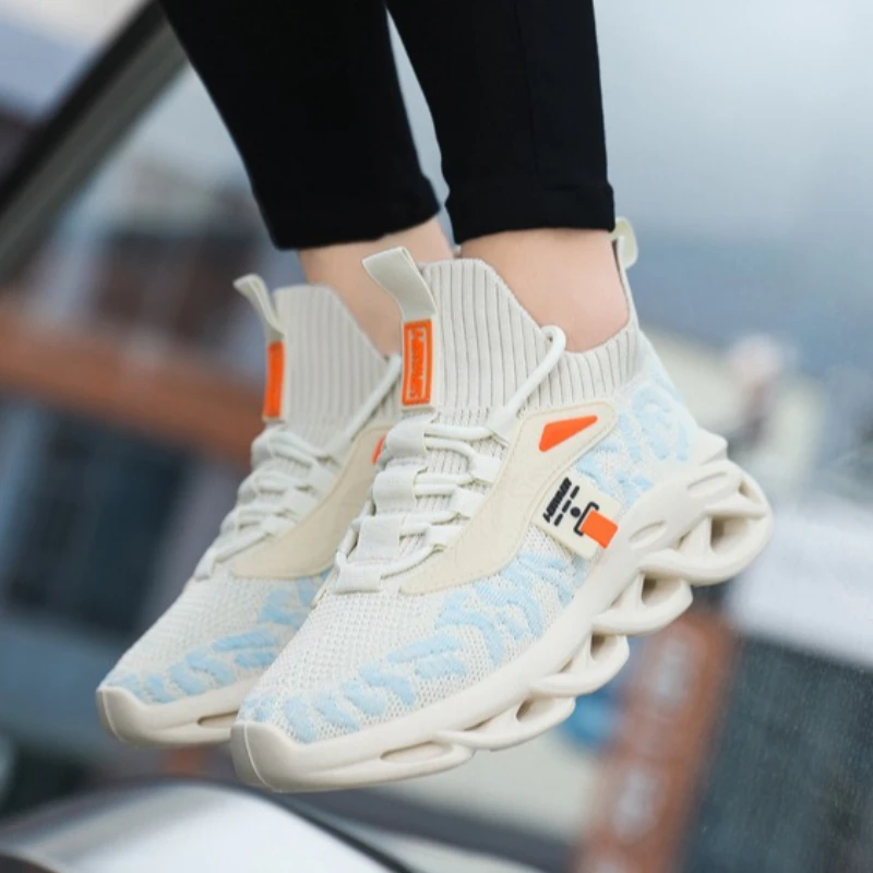 2026 New Women's Casual Dad Shoes, Women Are Young, Breathable Elastic, Fashionable, Foreign Trade Sports, Fly Woven Socks Shoes