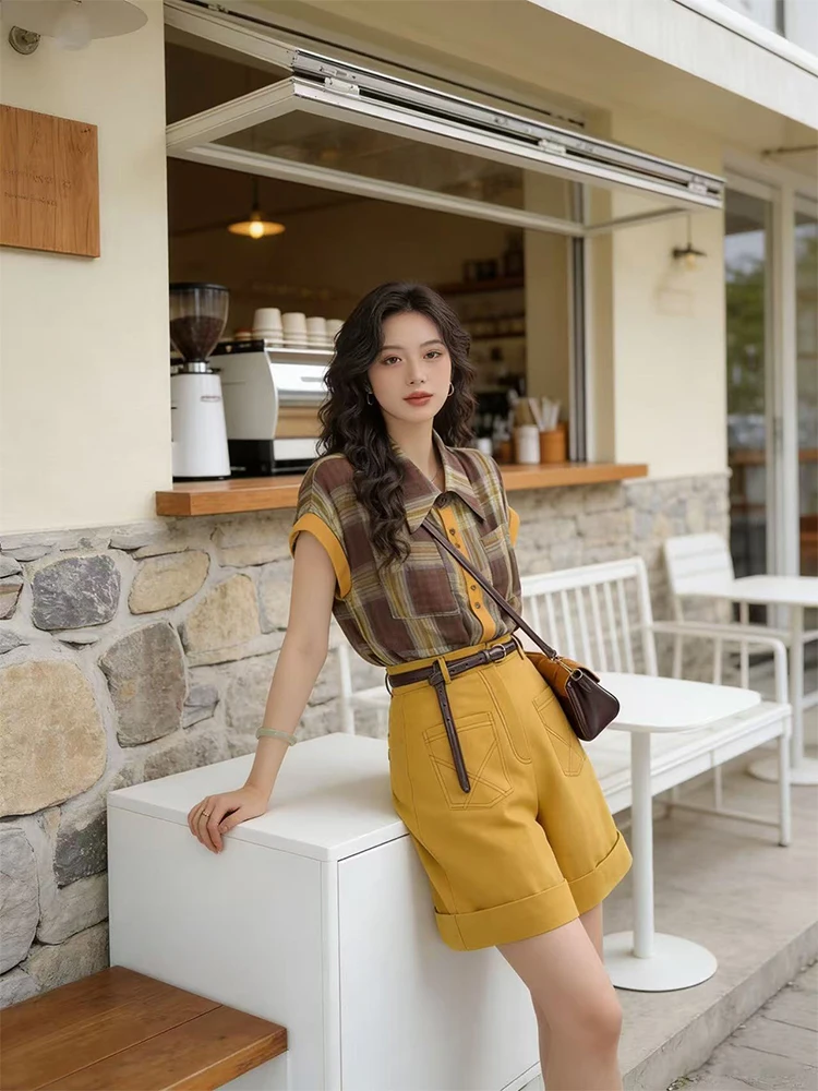

Retro Hong Kong Style Color Block Plaid Shirt Women's Summer New Dopamine Yellow Shorts Two-Piece Set High Waist Short Pants