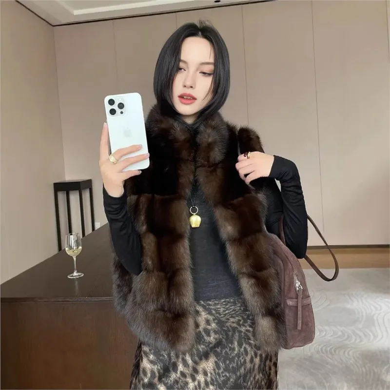 The new purple fur coat is a fashionable thickened vest and leather overcoat for women