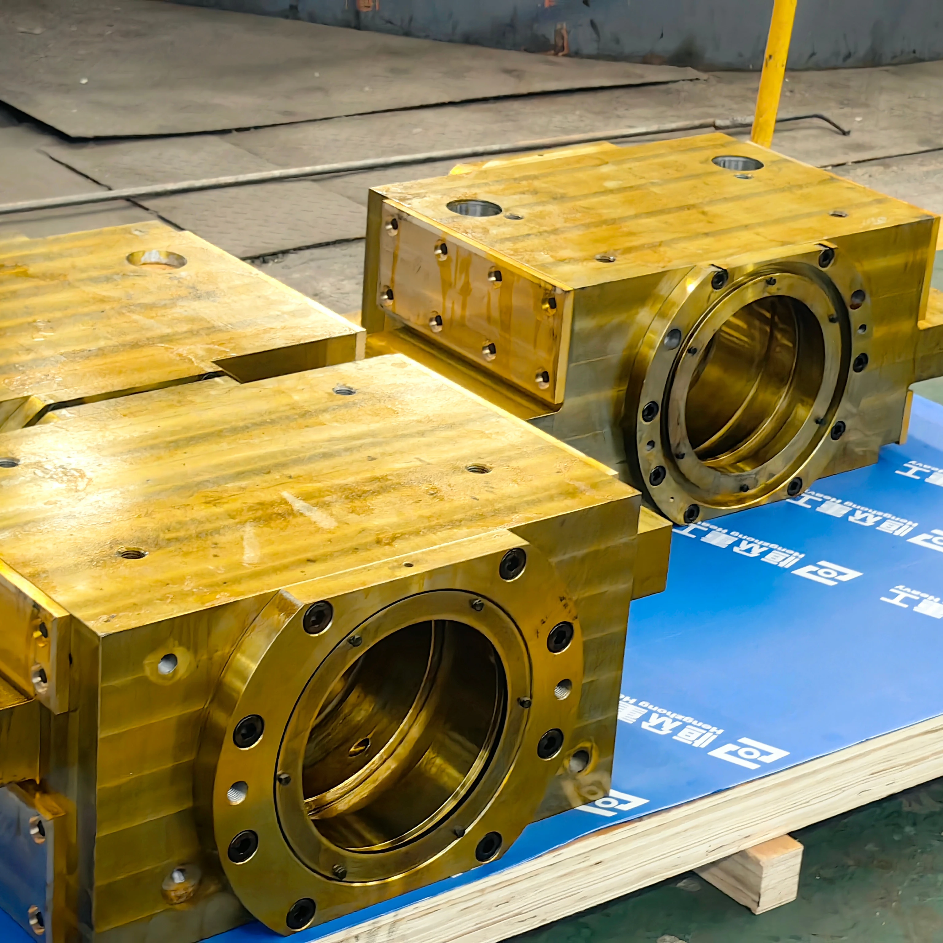 

Cast Steel Bearing Box / Bearing Housing for Rolling Mills and Mining Equipment