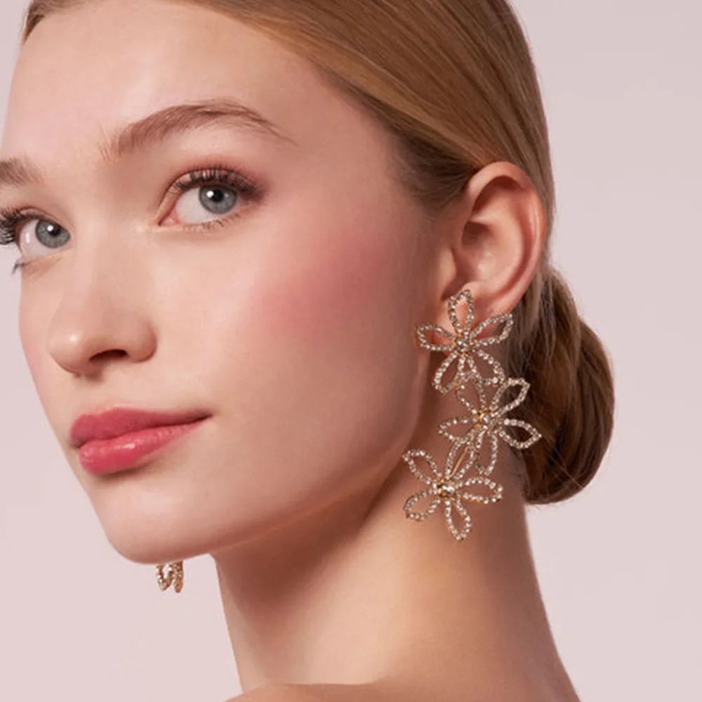 

Роскошные элегантные серьги-капли со стразами и цветами, женские висячие серьги золотого цвета, аксессуары для вечеринок, полый подарок для вечеринки