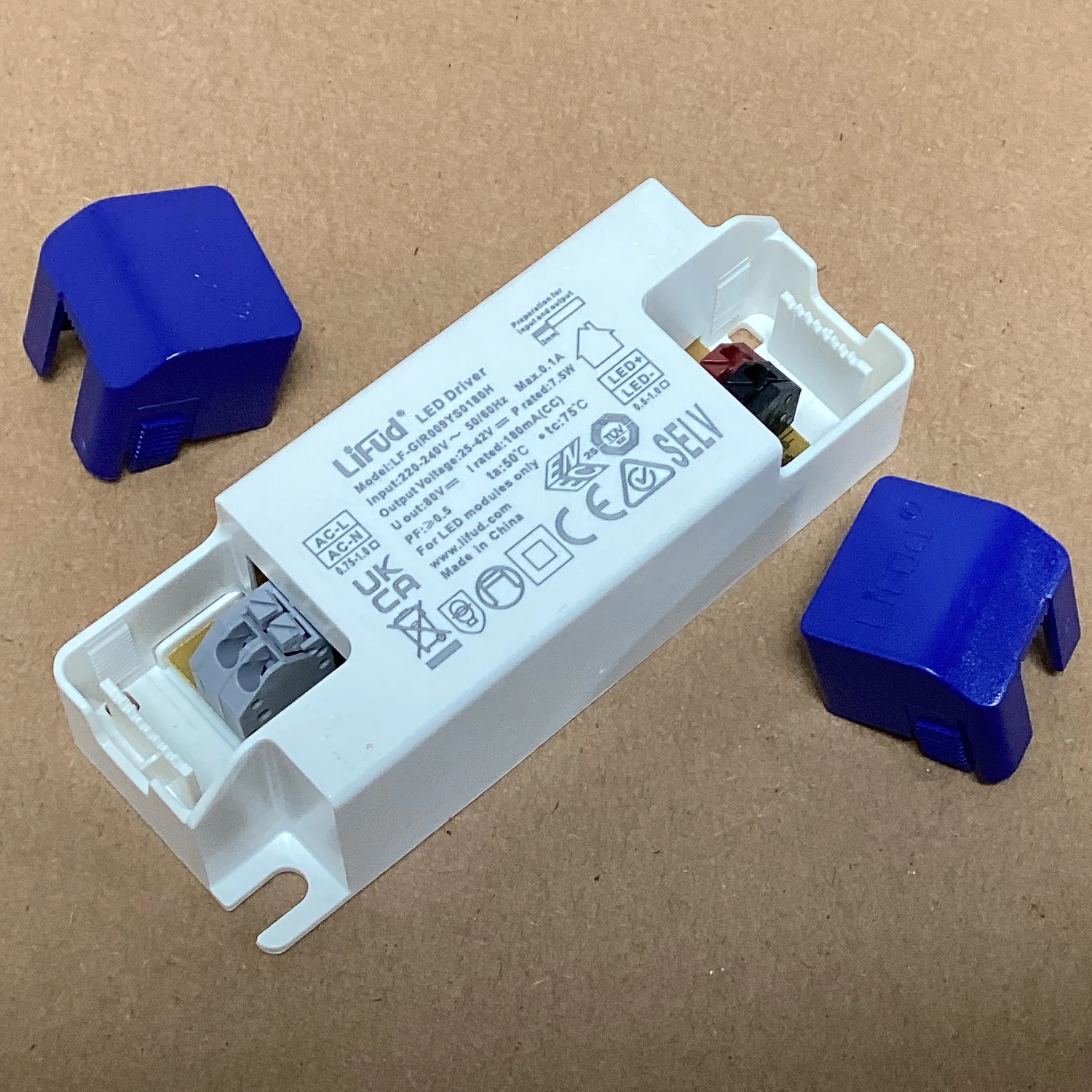 Lifud Constant Current Flicker Free LED Driver 135mA 160mA 180mA 200mA for Class II light fixtures