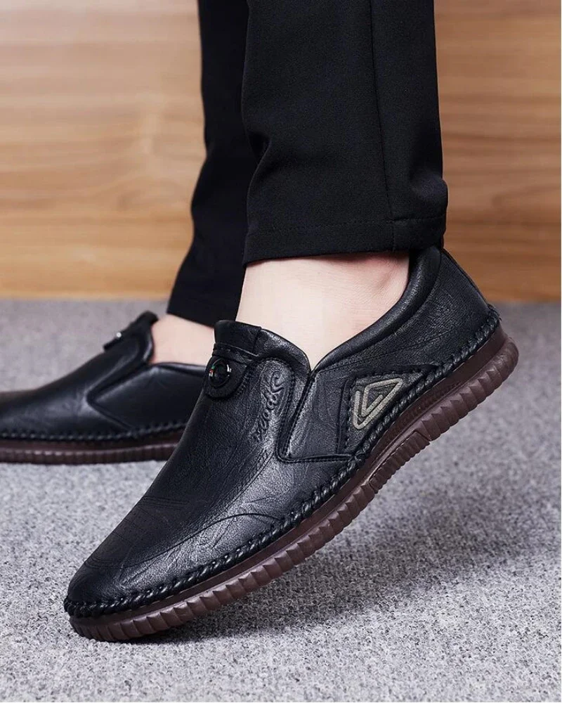 High Quality Genuine Leather Mens Shoes Summer Casual Men Sports Men\'s Loafers 2023 New Moccasin Elegant Dress Man Luxury Shoe