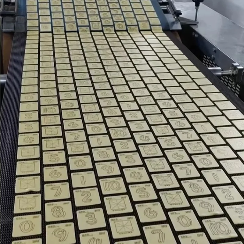 Linha de produção automática macia e dura Processamento salgado Máquina de fazer biscoitos de cogumelo macaco