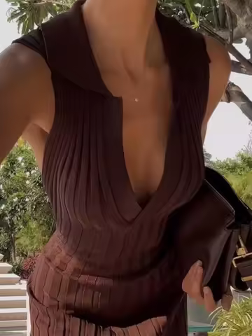 Fashion Knitted Pleated Long Dress For Women Elegant Sleeveless Polo Neck A-line Evening Party Dress Summer Holiday Lady Robes