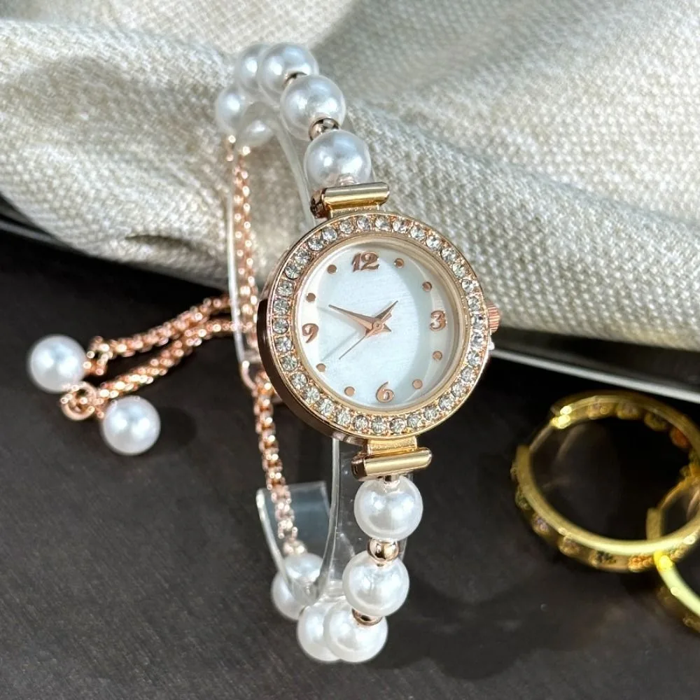 Slim Strap Ladies Quartz Watch Round Dial Adjustable Rhinestone Watch Decorative Portable Vintage Female Clock Business Occasion