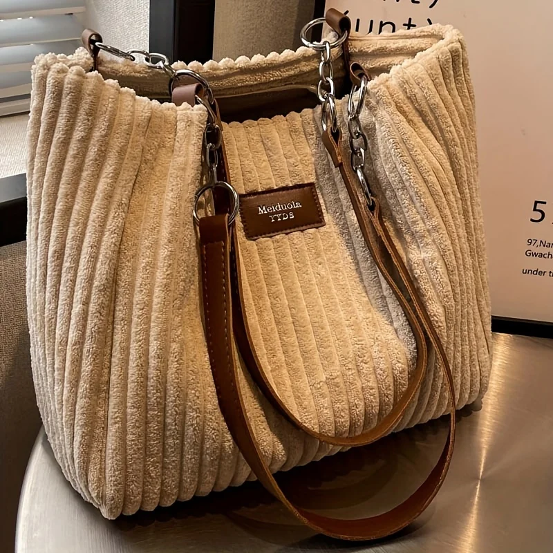 Sac fourre-tout élégant en velours côtelé pour femme, sac à bandoulière en peluche de grande capacité, sac de banlieue et de voyage polyvalent.