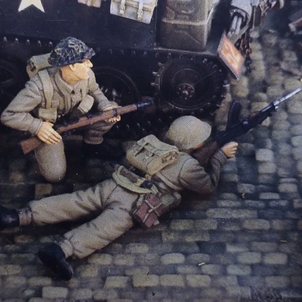 

Наборы фигурок из смолы 1/35, GK, два человека, без автомобиля, военная тема, в разобранном и неокрашенном виде, 114RCJ