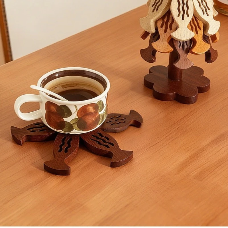 

Бамбуковый термостойкий коврик для стола в форме елки для домашнего использования, коврик для чашки в форме рождественской елки, креативный орнамент в форме рыбы, защитный стол