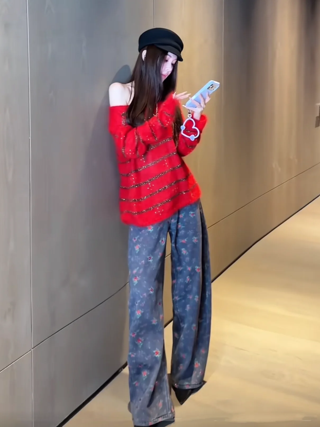 

Comfortable Fce Lined Denim Jeans with Rhinestone Print And l Waist for Women in Winter Season by Yuxiao Xiao