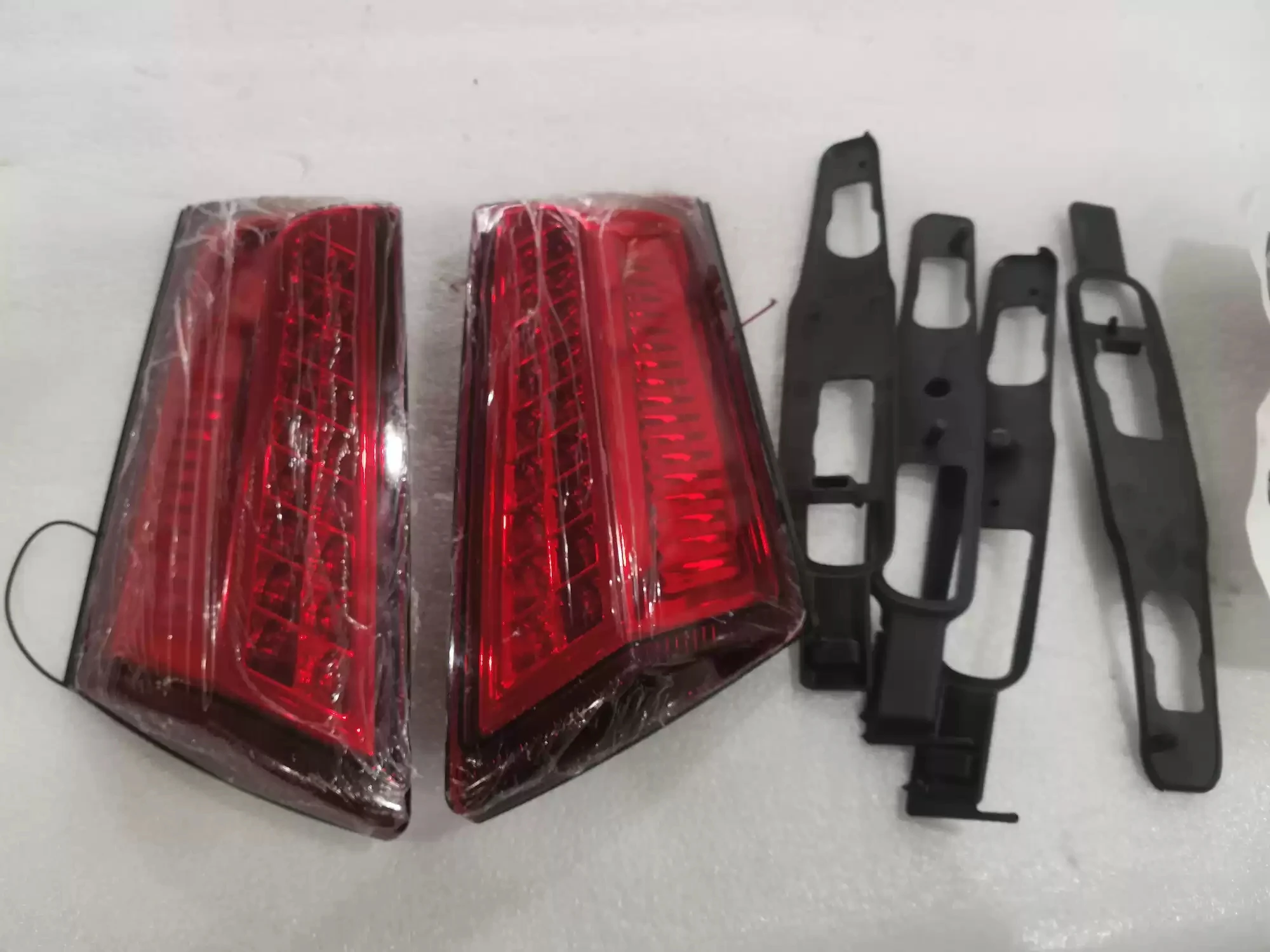 

Rear Bumper Light Tail Light Rear Pillar Trim with Additional Lamp for Ford Ecosport