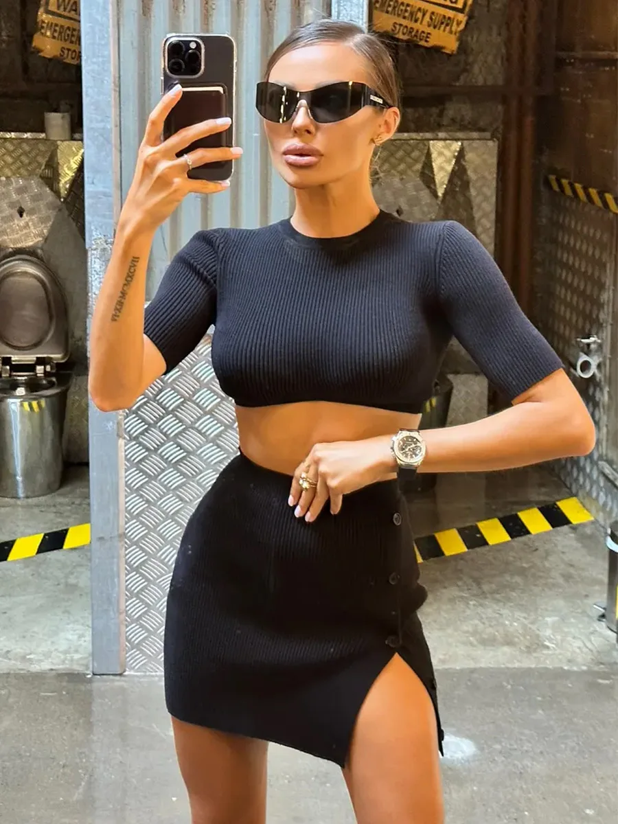 Summer Women\'s New Two Piece Skirt Set Split Button Skirt With Short Sleeve T Shirt Sexy Slim Fit Y2K Two Piece Set