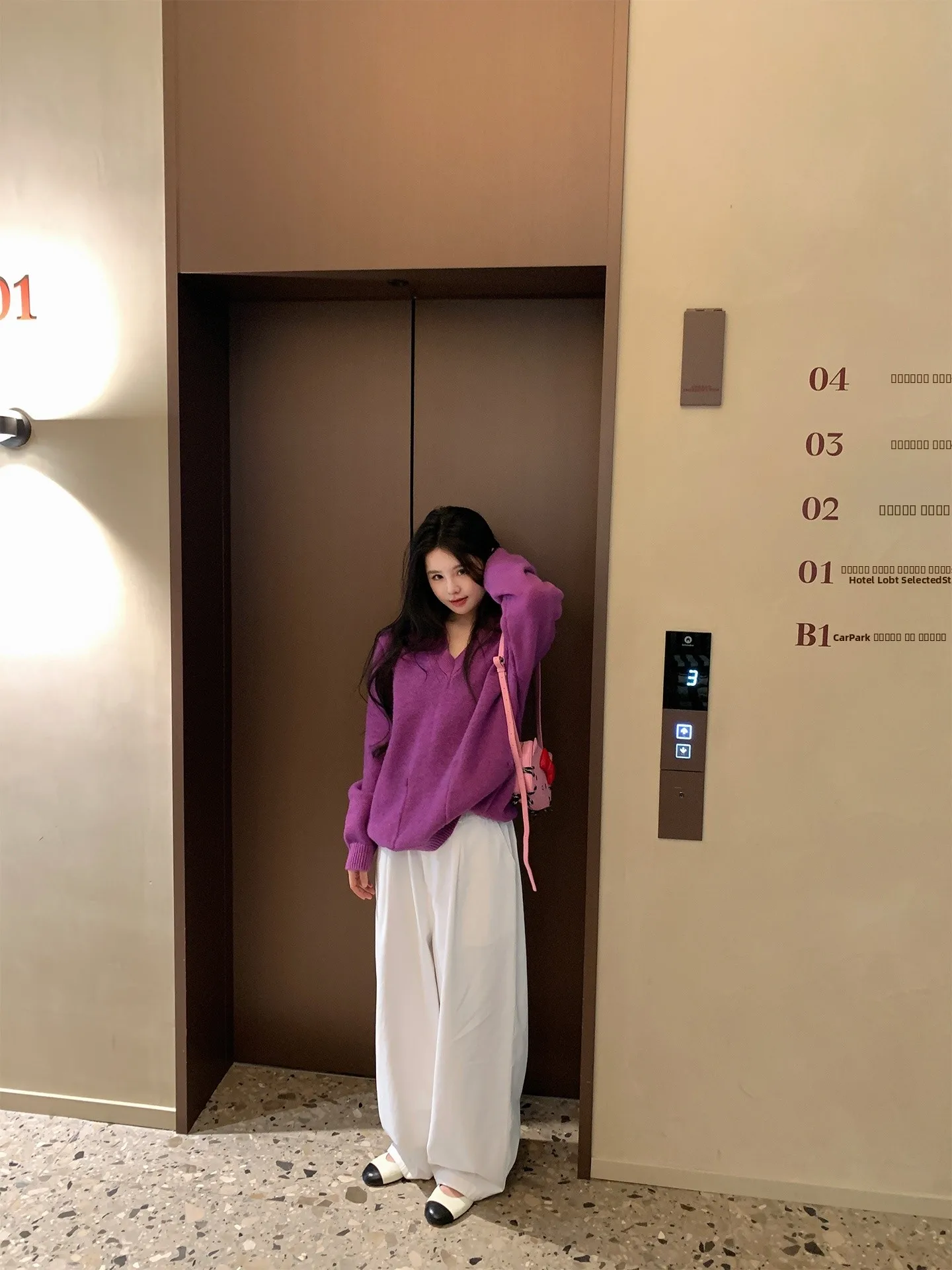 

JUC Autumn New Large Sweater White Highlighting Loose Fit Long Sve V-Ne Polyester Fiber Regular Thin