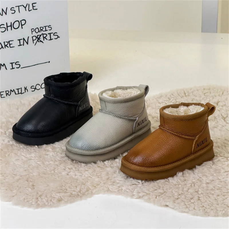 

Новинка 2023 года, зимние детские зимние ботинки из натуральной кожи, теплая плюшевая обувь для мальчиков, непромокаемые модные ботинки для девочек, размеры 26–37 г.