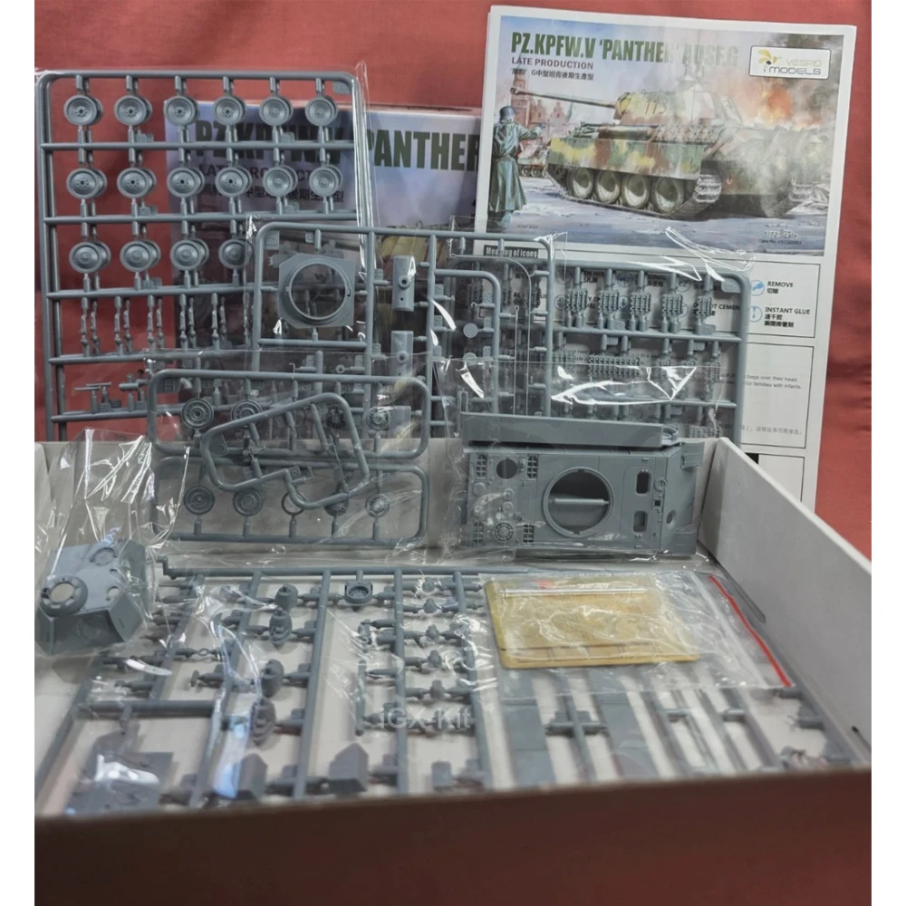 

Vespid 720003 1:72 Scale Greman PzKpfw V Panther Ausf G Late Production Tank Plastic Model Building Kit