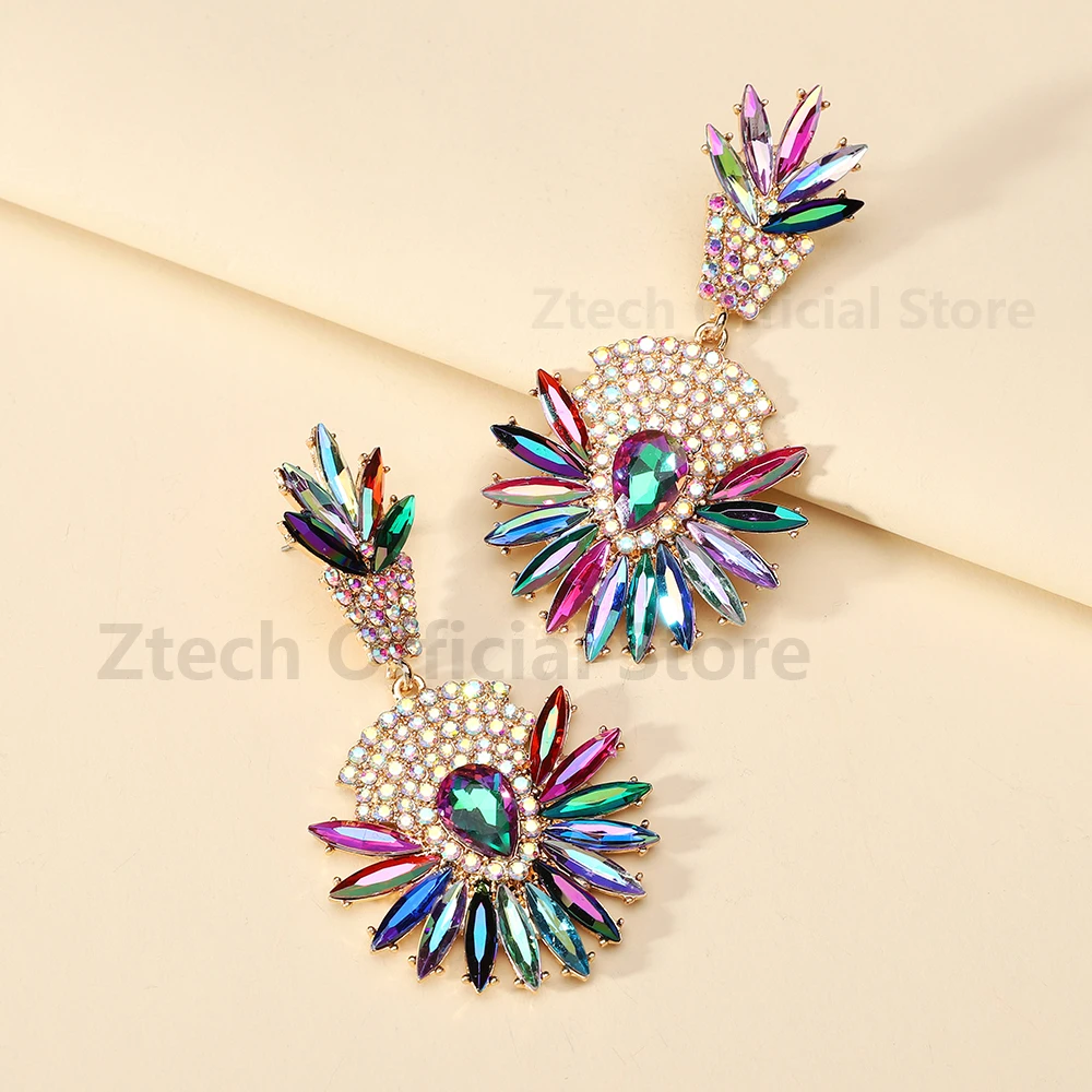 2024 New Unique Design Pineapple Shape Dangle Earrings For Women Luxury Fashion Metal Pendant Unusual Fine Jewelry Accessories