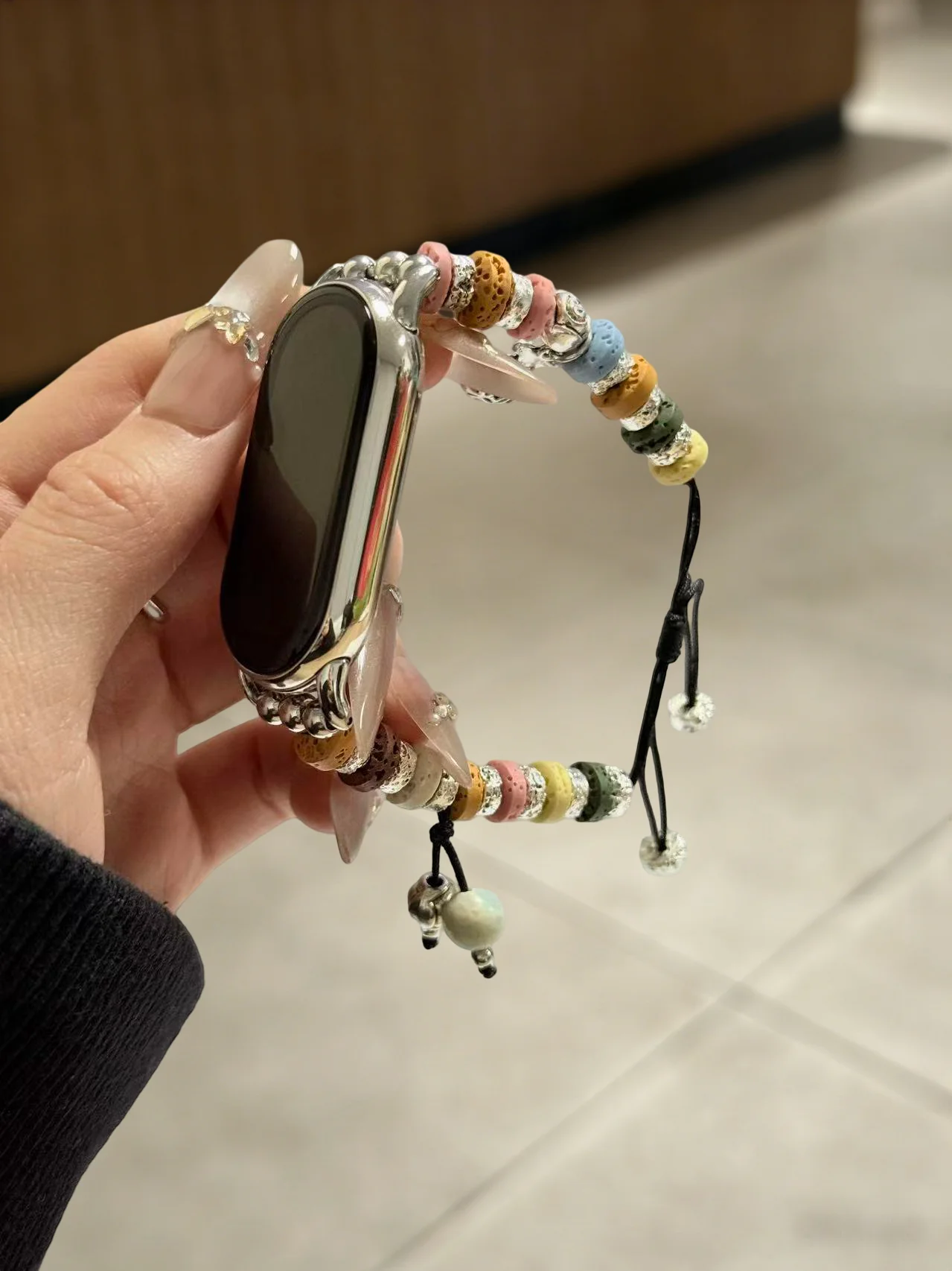 

Ремешок из цветной веревки с бусинами из вулканического камня, подходит для Xiaomi Band 8Pro/9Pro, для Mi Band 3/4/5/6/7, 8/8NFC/9/9NFC/10/10NFC, для Redmi.