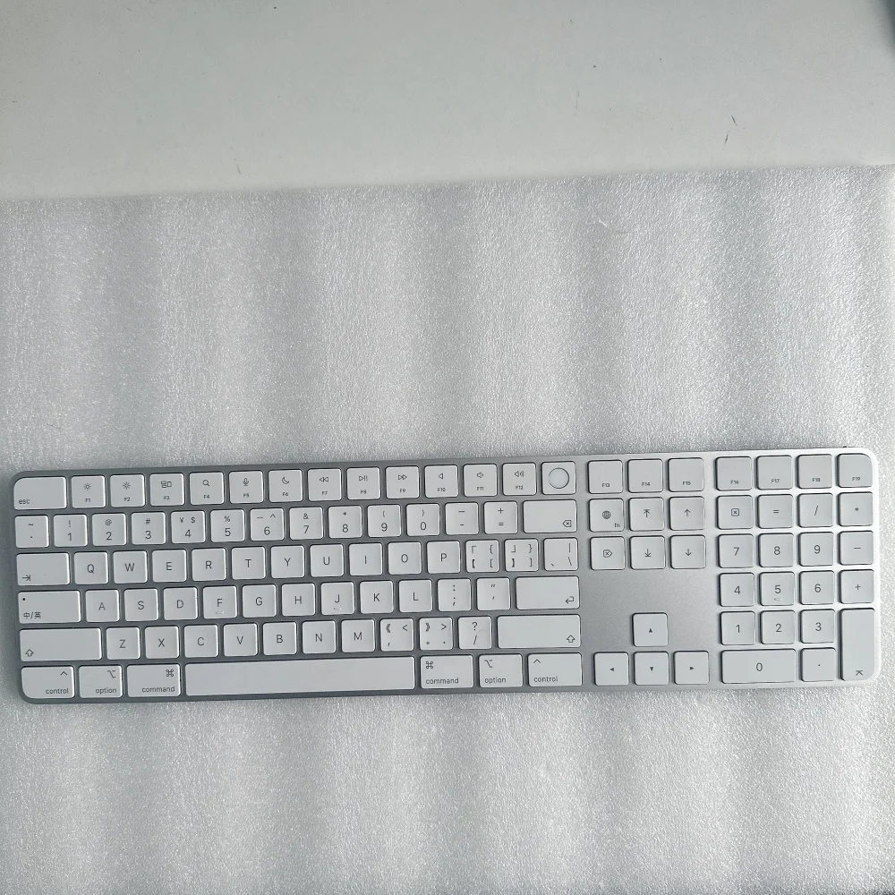 A2520 keyboard with touch ID for Imac 98% New