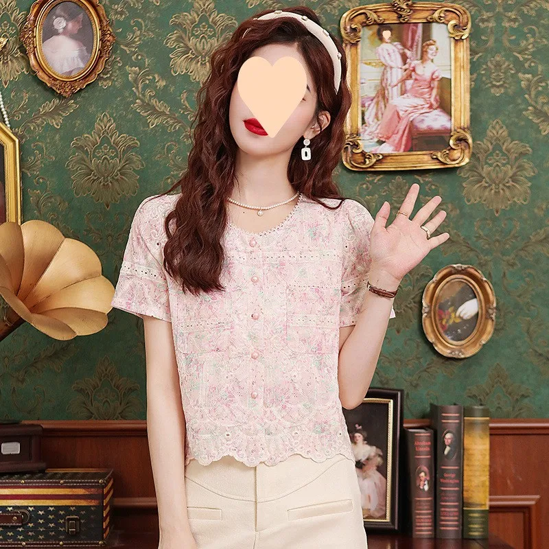 

Ele Embroidered Lace irt Women's ort Sve Hollow out Slimming ort Sle Top Faionable Summer 2025 New Arrival