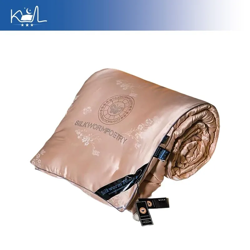 Hand Stitched Satin Jacquard Mulberry Silk Quilt with Silk Filling for Summer Cooling Spring Autumn Winter Versatile Comforter