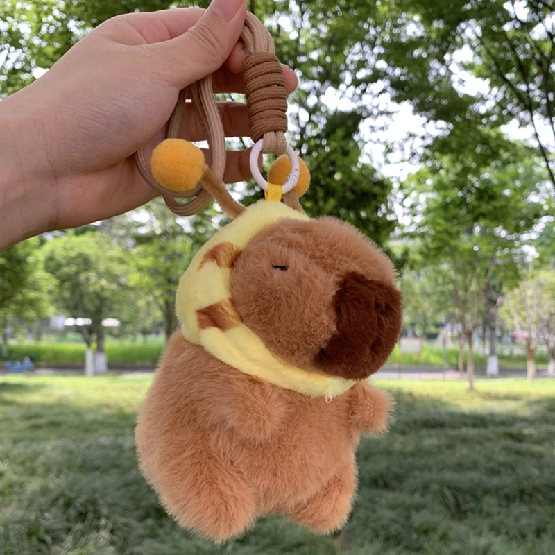 Süße Biene Capybara Plüschtier Kawaii Tiere Flauschige Capibara Schlüsselanhänger Weiche gefüllte Biene Rucksack Tentakel Hut Anhänger Geburtstagsgeschenk