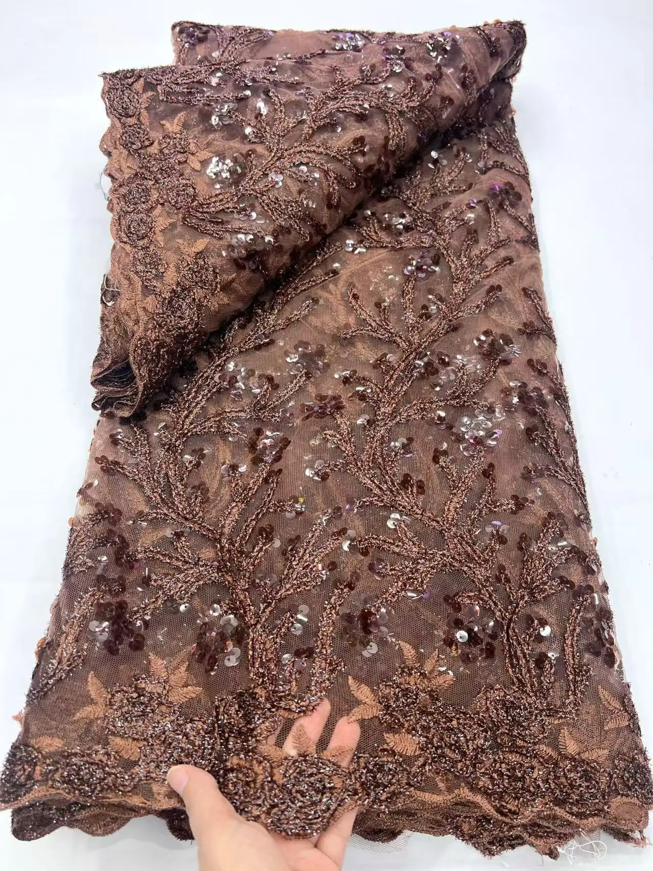 Tessuto di pizzo francese di lusso in tulle con paillettes Tessuto di velluto nigeriano di alta qualità Tessuto da sposa africano per lo sposo Ultimo 2025