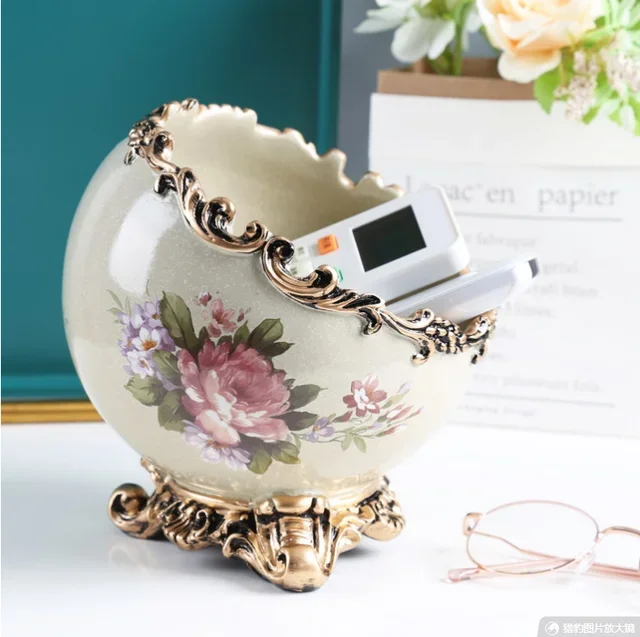 

Office Desktop Mobile Phone Remote Control Storage Box Resin Living Room European Spherical Large Capacity Key Storage Box