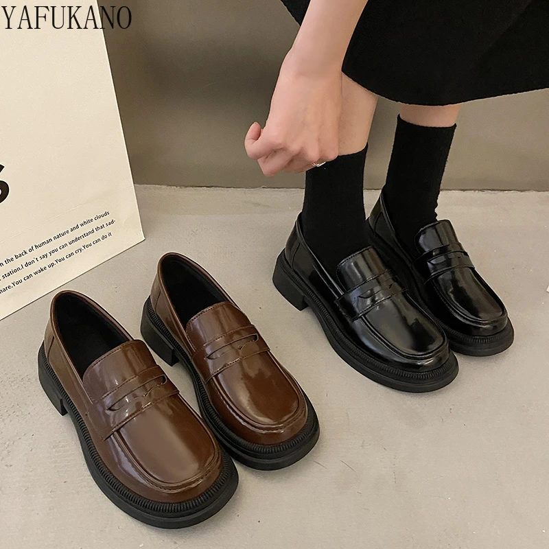 Fashion Round Toe Small Leather Shoes British Style Student Casual Loafers Chunky Heel JK Uniforms Single Shoes Plus Size 41 42