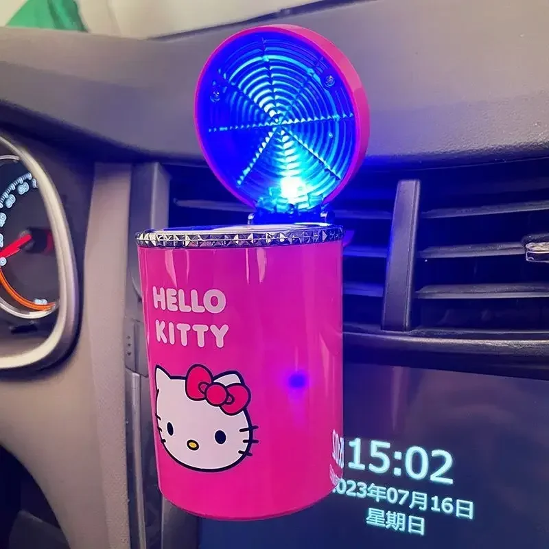 Cute Hello Kitty  for men and women new kawaii sweet cartoon pattern car air outlet decoration high-end ashtray with lid