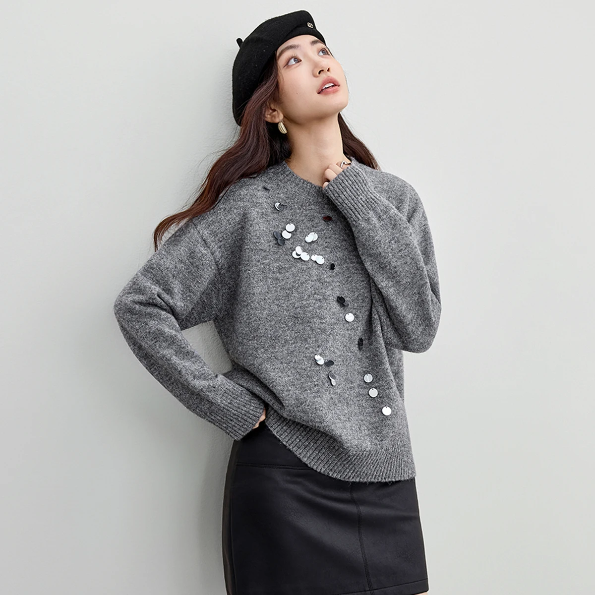 

SENTUBILA Women's Sequined Sweaters Autumn 2025 Office Lady Knitwear Long Sleeve Pullover Knitted Loose Ladies Jumper W54EE3142