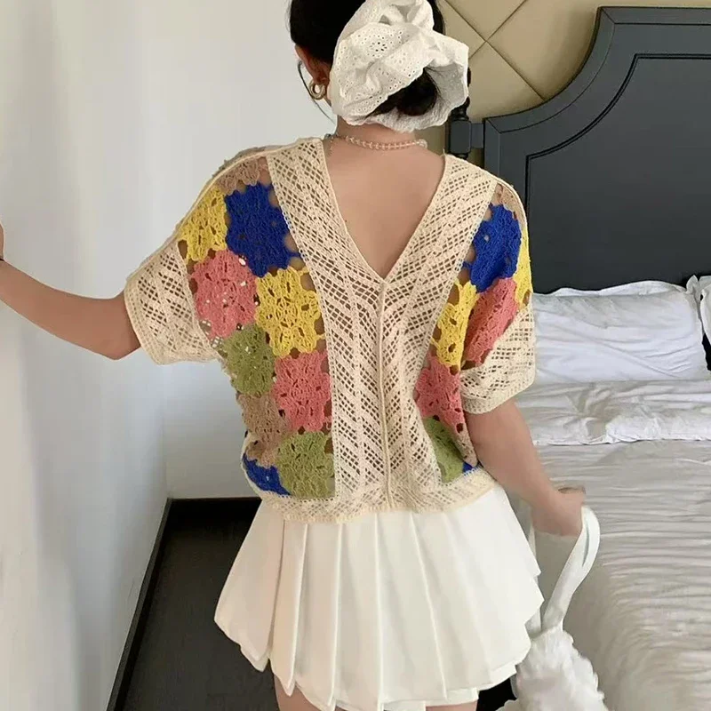 Top de crochê com decote em v manga curta a céu aberto texturizado blusa de malha oca camisa feminina verão praia férias outfit