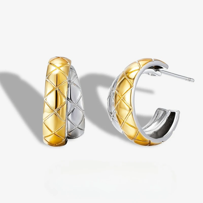 

New S925 Silver Earrings with A Light Luxury and High-end Feel, Classic Color Separation Diamond Grid Earrings, Wedding Jewelry