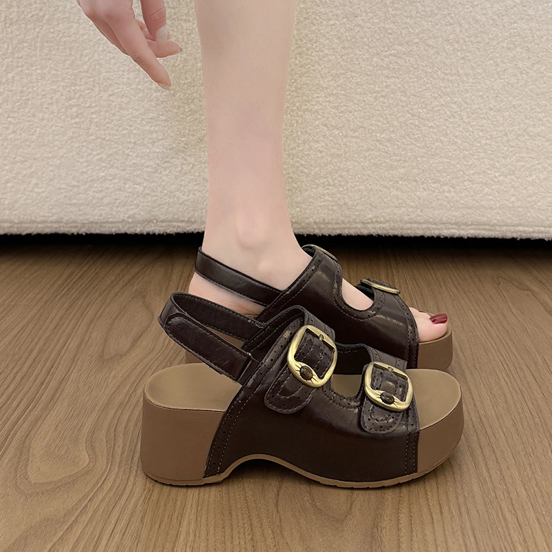 Studded Metal Belt Buckle Plat - огляд і ціна Pump Heel Block