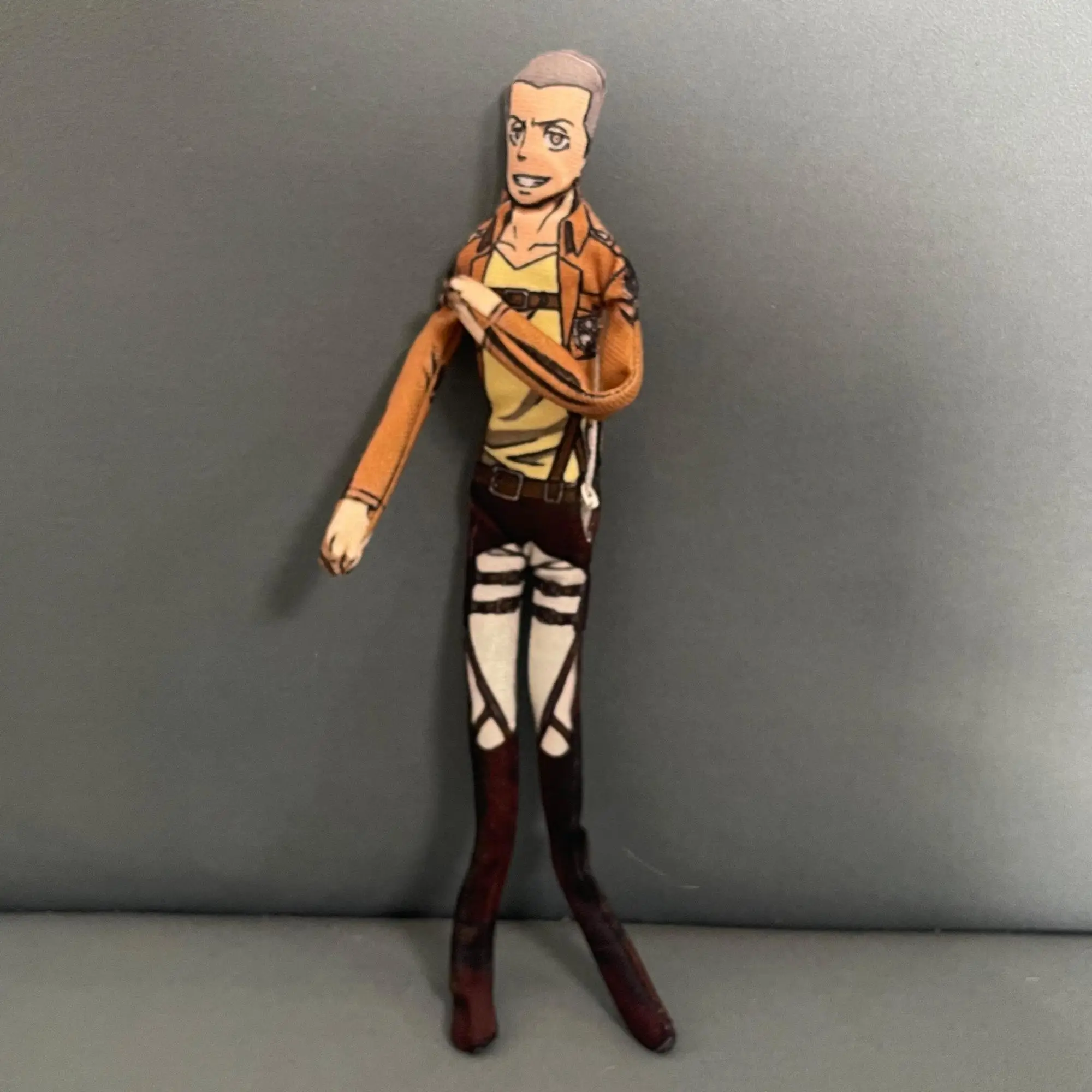 Action Stuffed Figures Anime Levi Eren Mikasa Armin Hange Reiner Erwin Plush Cotton Doll Twistable Shape Room Abstract Toys