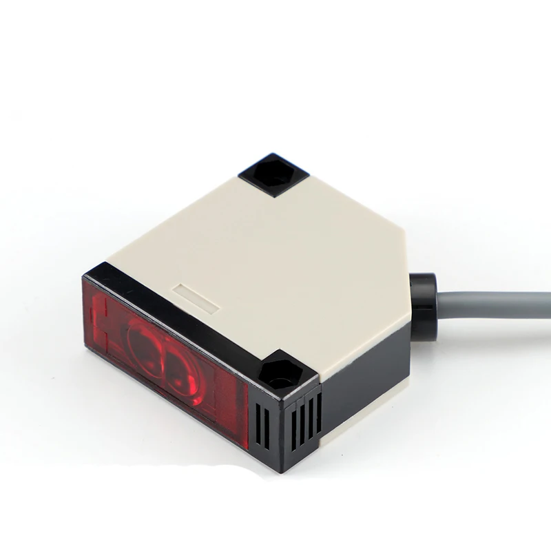 Q50  photoelectric switch sensor diffuse reflectioninfrared distance proximity switch sensor sensing 1.5m