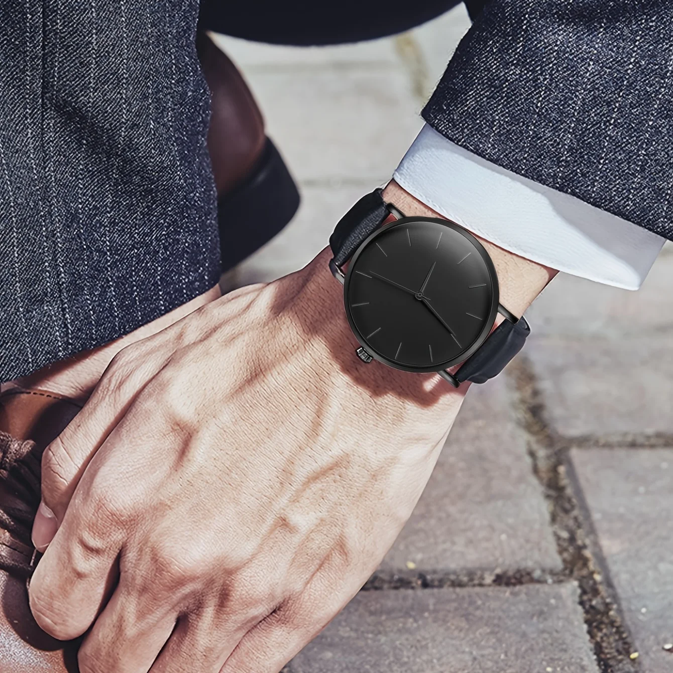 2pcs/set, Simple Business Men's Round Quartz Watch & Crown Beads Bracelet Set