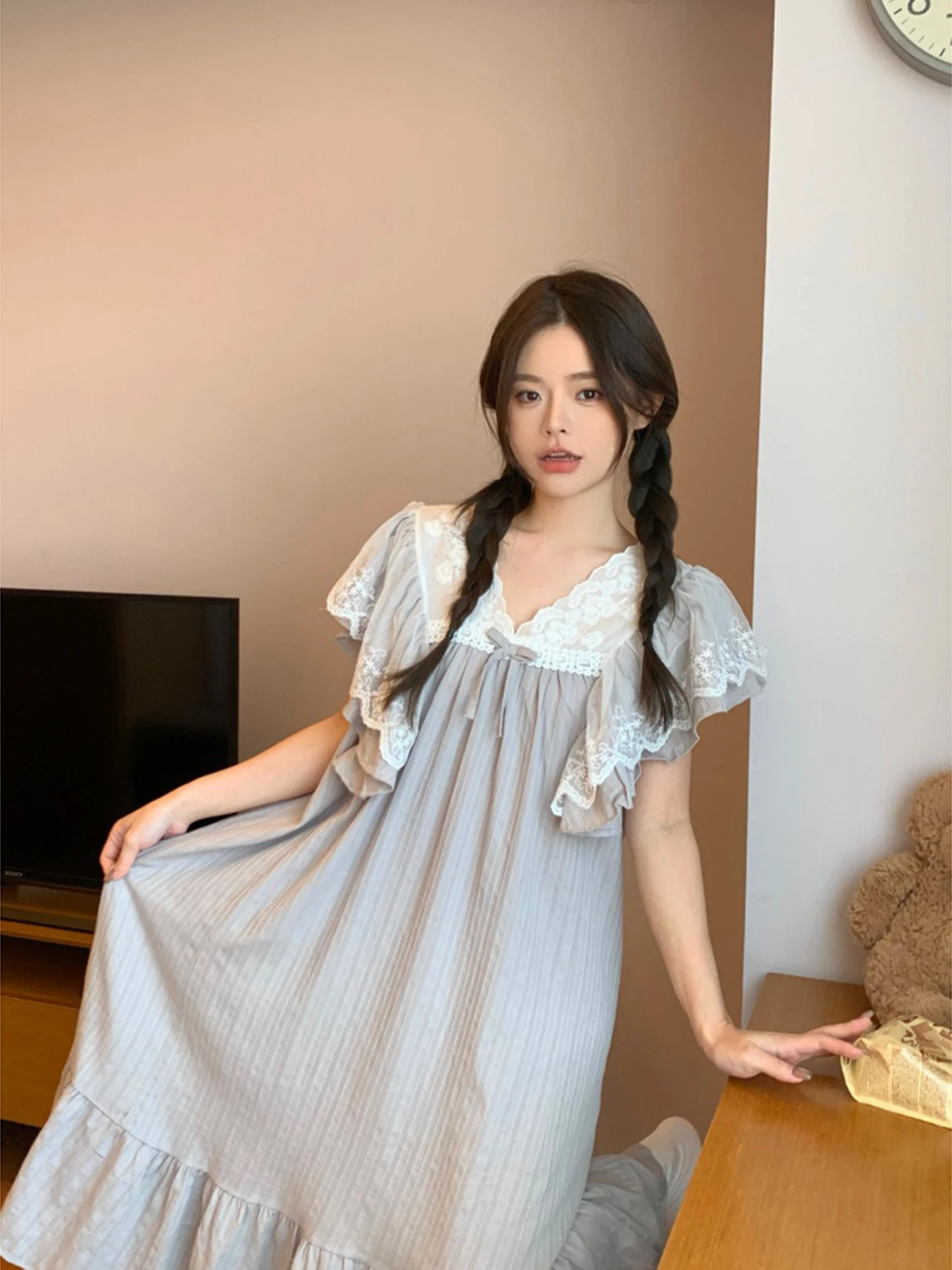 韓国スタイルの甘いプリンセス-v-ネック綿夏半袖ホームドレスルーズ花柄刺繍カジュアル快適なガウン